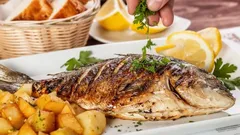 Neuvěřitelně užitečná a dostupná ryba vás nasytí vitamíny. Vaření je snadnější než snadné