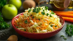 Velmi jednoduchý recept na salát z několika ingrediencí vás na podzim nabije vitamíny